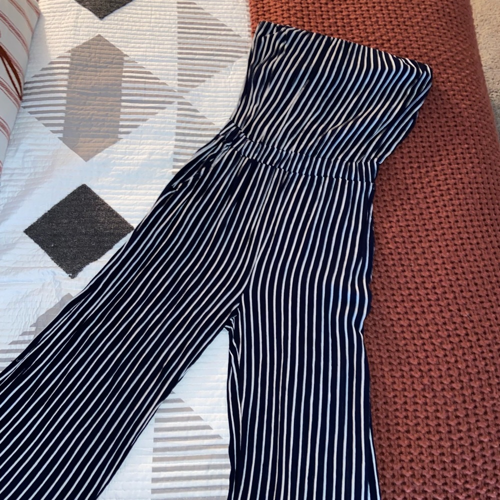 Strapless cropped leg romper